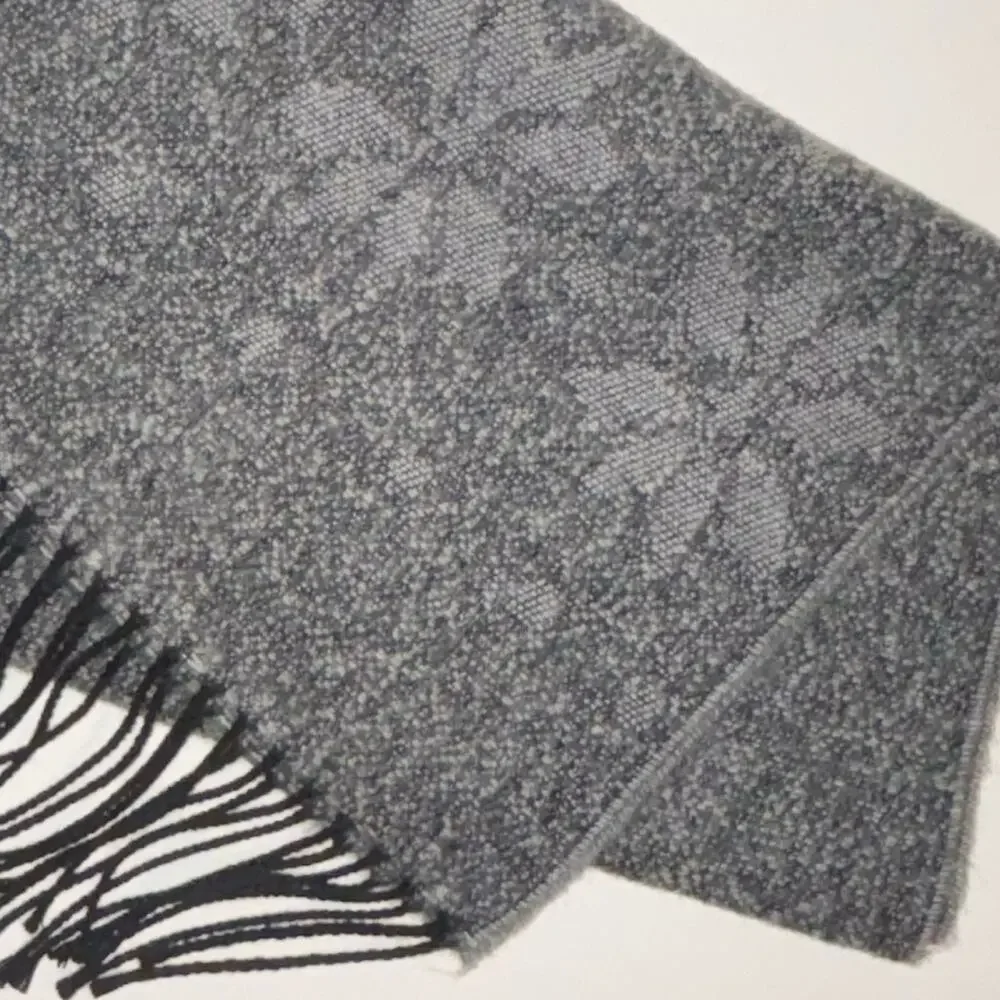 NWT Cejon Women's Gray Scarf Snowflake Pattern Heather Gray w/ fringe wrap scarf
